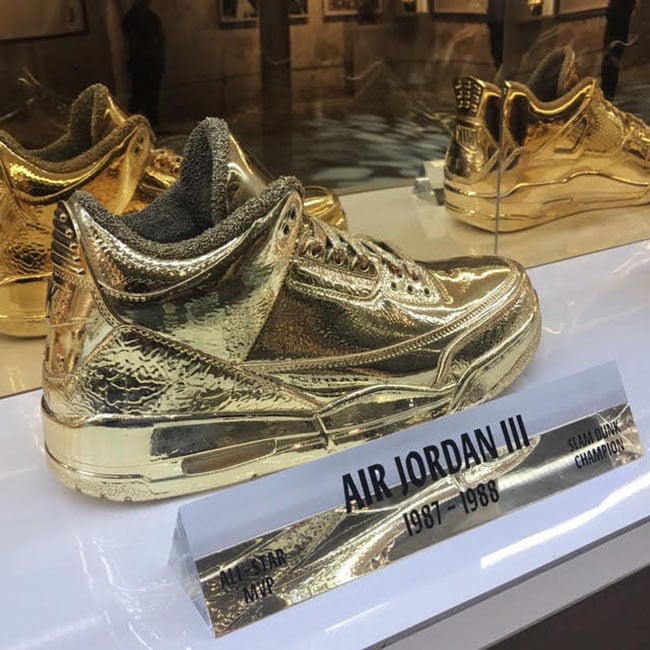 Air Jordan 3 Gold