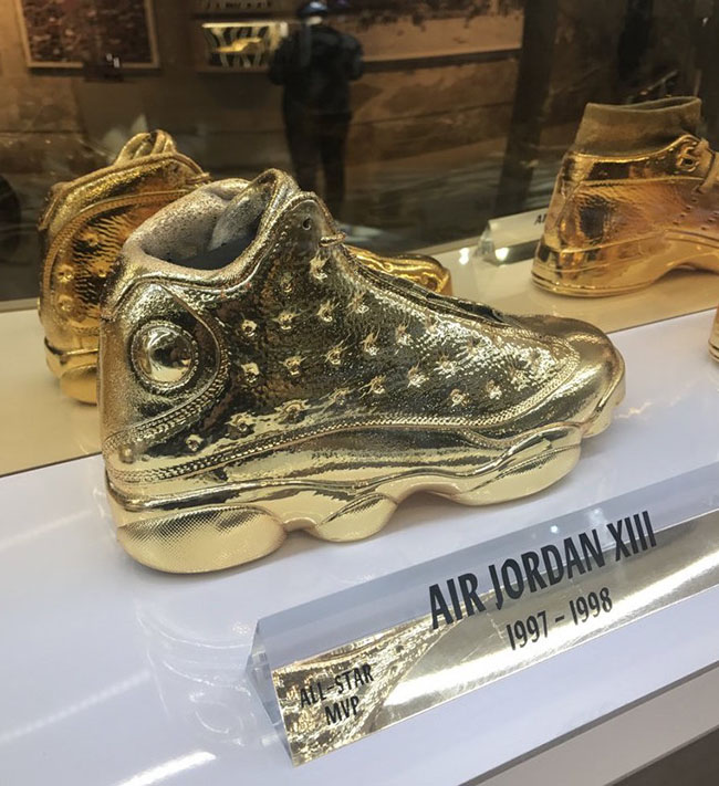 Air Jordan 13 Gold