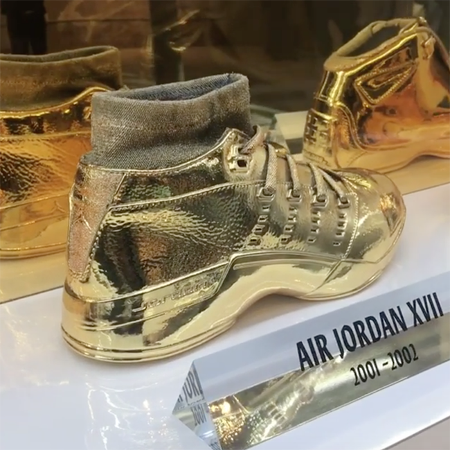 Air Jordan 17 Gold