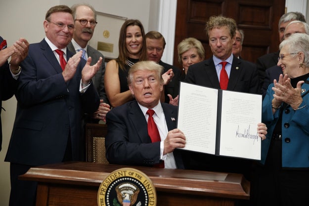 Last Thursday, Donald Trump signed an executive order on healthcare, surrounded by Republicans and business leaders.
