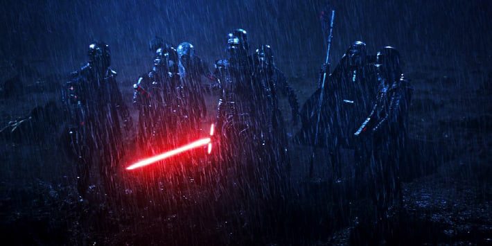 Kylo Ren junto a los Caballeros Ren en 'Star Wars: El despertar de la Fuerza'