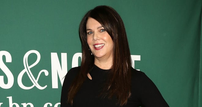 Lauren Graham Signs Copies Of Her New Book 'Talking As Fast As I Can'