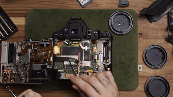 what's inside a camera