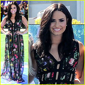 Demi Lovato Glams Up 'Smurfs: The Lost Village' LA Premiere