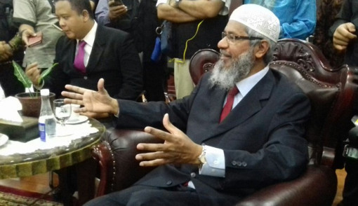 Soal Al Maidah 51, Zakir Naik: Sebagai Pemimpin Al Quran Hanya Memperkenankan Muslim