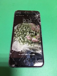 272_iPhone6のフロントパネルガラス割れ