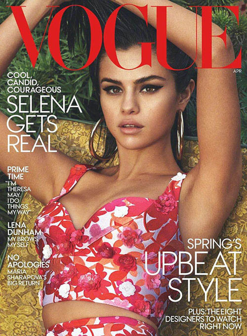 Selena Gomez tái xuất sexy với bikini rực rỡ sau bạo bệnh - 1