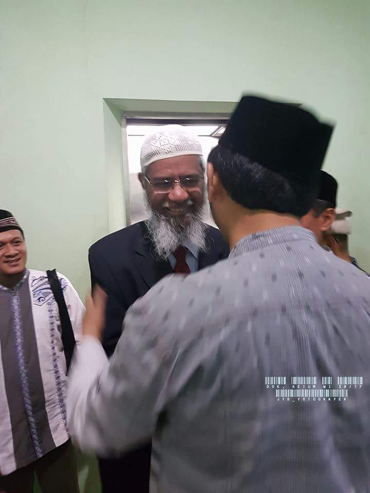Alhamdulillah Dr Zakir Naik Telah Tiba di Indonesia