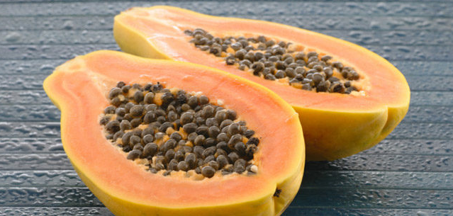 Papaya Seeds Detoxify Liver & Kidneys, Fights Cancer And Helps With Digestion