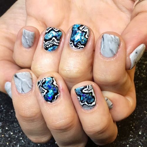 Geode nails with @wildflowernailshop Capri glitter and hand...