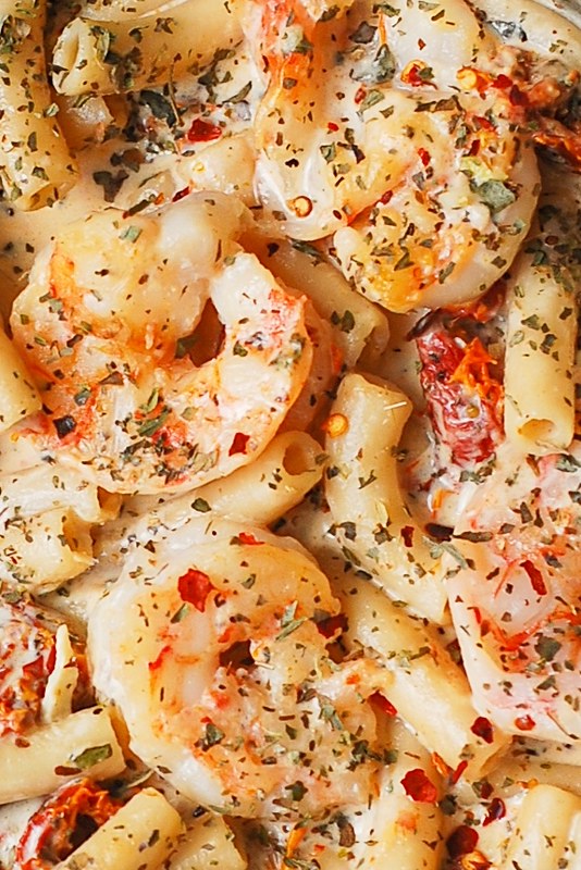 best shrimp recipes, shrimp and sun-dried tomato basil pasta, mozzarella pasta