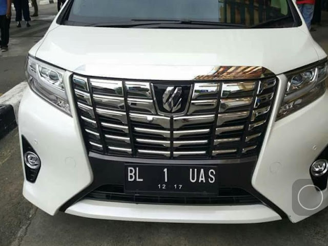 Heboh! Ustadz Somad Pakai Mobil New Vellfire Nopol BL-1-UAS di Aceh, Ini Penjelasan Panitia