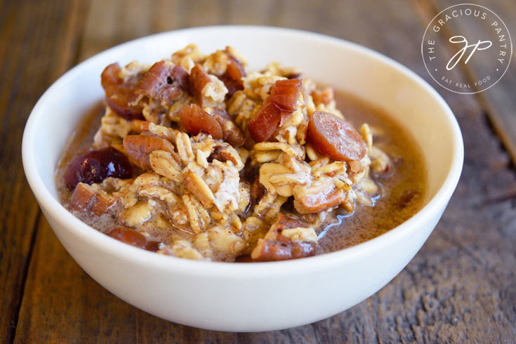 Clean Eating Cranberry Pecan Overnight Oatmeal Recipe