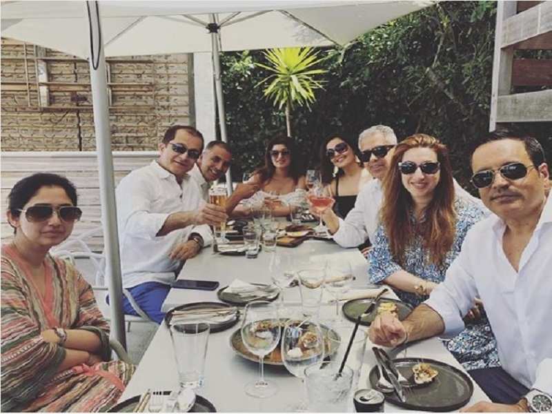Pic: Twinkle Khanna has a “perfect birthday” with her loved ones