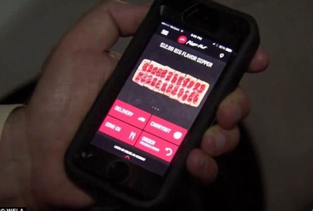 Woman Who Was Held Hostage by Her Boyfriend Used the Pizza Hut App to Get Help!