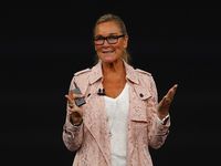 Angela Ahrendts, VP of Retail and Online Store Apple.