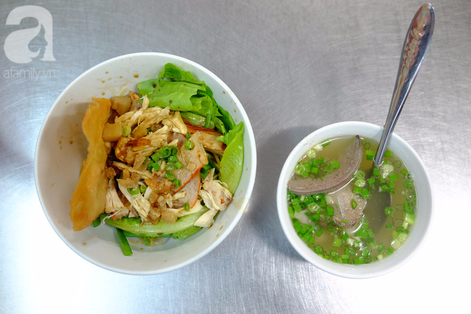 Ghé hẻm nhỏ ăn tô mì Tàu gia truyền 70 năm, hưởng lạc thú chánh hiệu Sài Gòn - Ảnh 7.