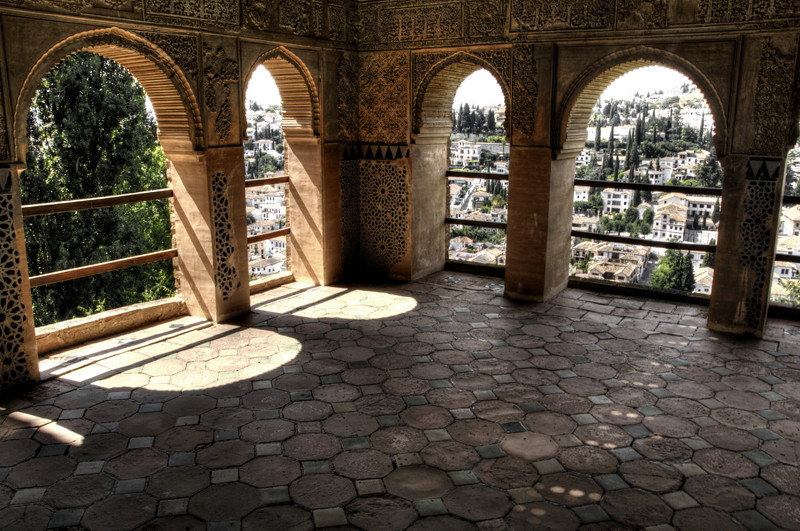 Archs and shadows. Alhambra, Granada. Arcos y sombras.