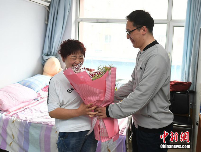 Bị chồng bỏ, cô nàng Trung Quốc giảm 121 kg và nhận &#34;quả ngọt&#34; - 3