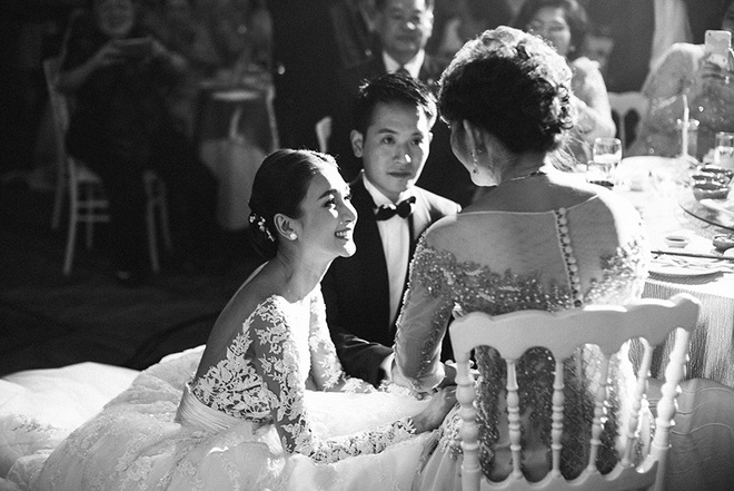 Đám cưới triệu đô sang chảnh hết nấc của mỹ nhân đẹp nhất nhì Thái Lan với nhẫn kim cương 5 carat, 6 bộ váy - Ảnh 21.