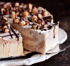 Milka Noisette Ice-Cream Cake