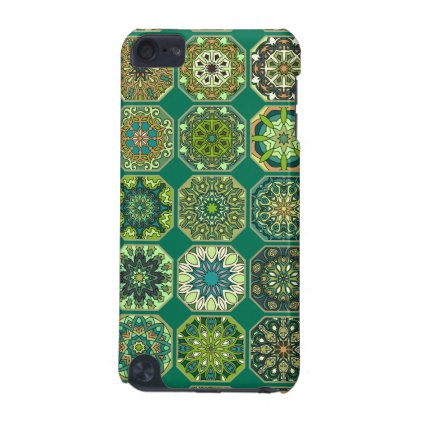 Vintage patchwork with floral mandala elements iPod touch 5G case