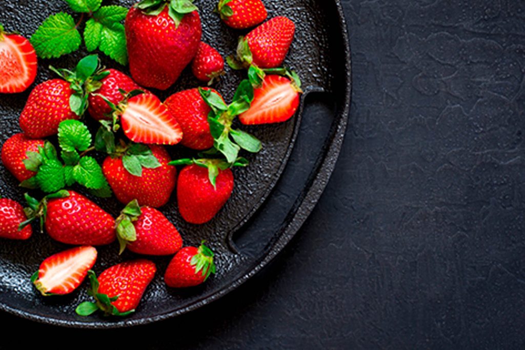 This-One-Simple-Hack-Will-Make-Your-Strawberries-Last-Longer
