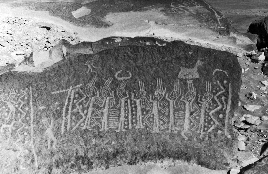 Petroglyphs-Peru-Ancient-Aliens