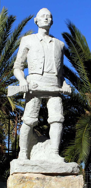 Monumento al Tío Jorge obra de Ángel Orensanz y situada en el parque Tío Jorge del barrio del Arrabal de Zaragoza - imagen obtenida de http://ift.tt/2uJimKu
