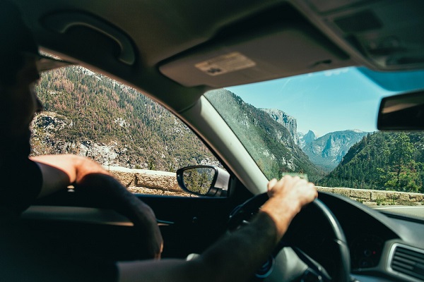 8 Hacks To Keep Your Car Road Trip Ready