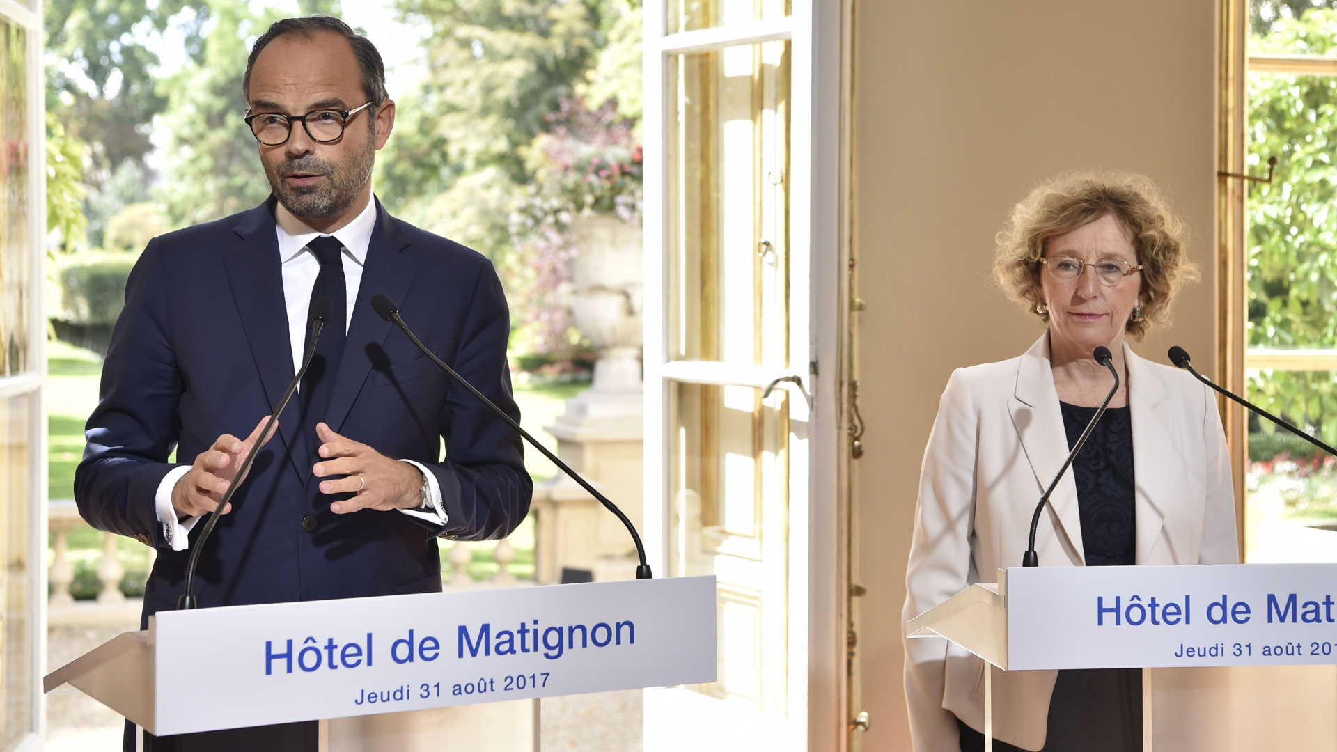 Frankreichs Premierminister Edouard Philippe und Arbeitsministerin Muriel Penicaud | Bildquelle: AFP