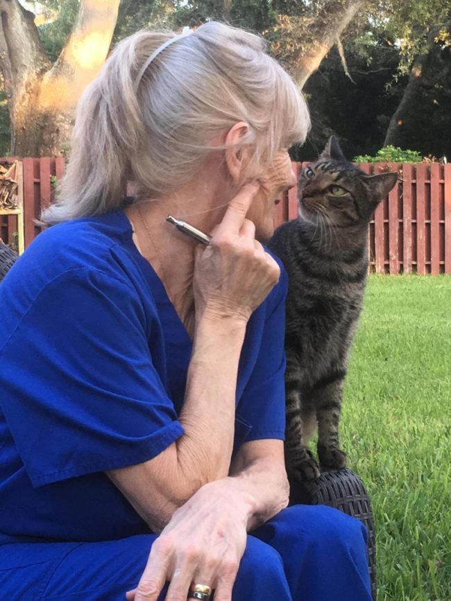 The way my mom and her cat look into each other's eyes