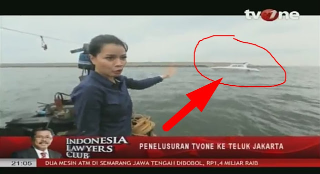 ideo: Geramnya Netizen Saat Reporter TVone Dihadang ”Kapal Aseng” di Kawasan Reklamasi