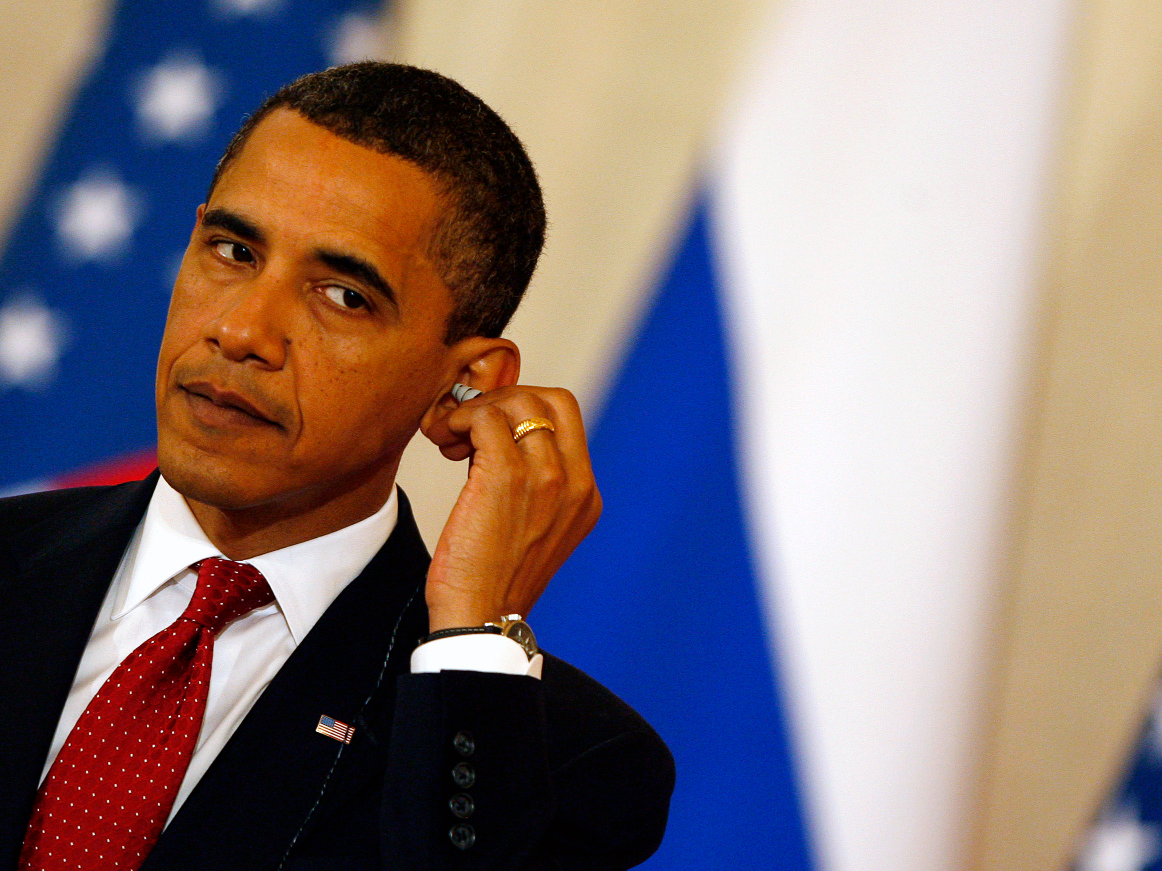 president barack obama translator interpreter ear piece headphones