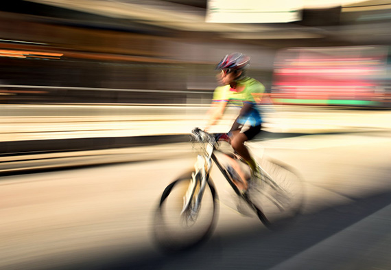 Motion photography, cyclist