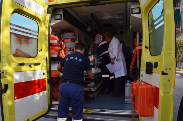 Λαμία: 10χρονος τραυματίστηκε σε τροχαίο με το μηχανάκι του αδερφού του | Newsit.gr