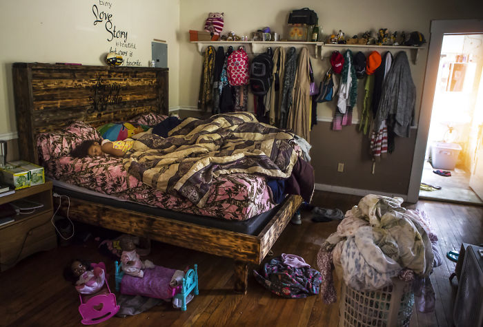 Photographs Shows In Contest People From Different Parts Of The Usa In Their Rooms