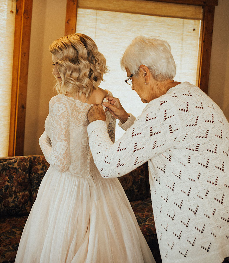 bride-wears-grandmother-old-wedding-1962-dress-penny-jensen-jordyn-cleverly-12