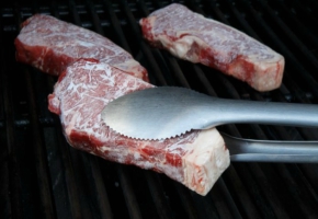 Helpful Tips For Grilling Frozen Meat
