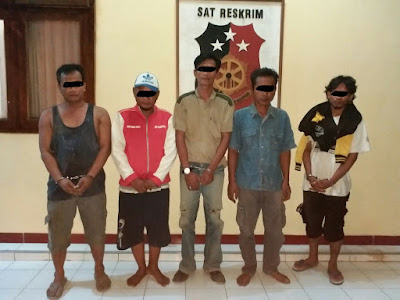 Lima Penjudi Beromset Jutaan Rupiah Ditangkap di Kapuan Cepu