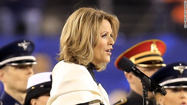 Opera singer Renee Fleming enchanted the crowd with her rendition of the American national anthem before the kickoff.