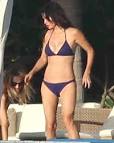 Friends Courteney Cox and Jennifer Aniston show off bikini bodies