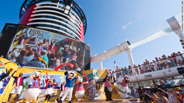 Who's surprised that Disney Fantasy won the "Best for families" award, a category not broken down by ship size? Not Mickey or Minnie!