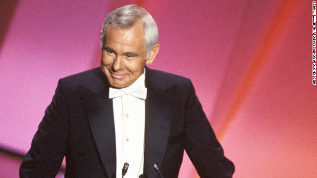 Johnny Carson, the king of late night, hosted the Academy Awards five times between 1979 and 1984. <a href='http://ift.tt/1dEBLvw' target='_blank'>Carson never failed to make the audience laugh.</a>