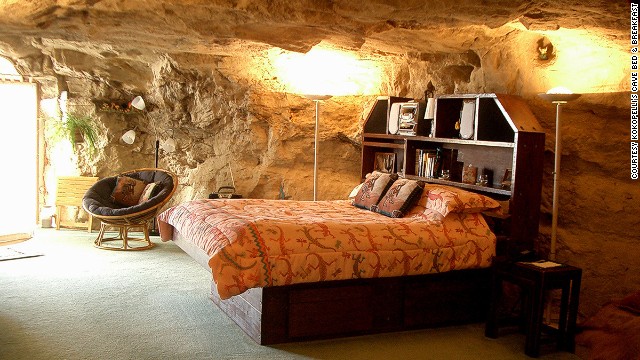 Guests here stay in a carpeted, fully furnished room 21 meters below the surface, dug into a cliff face of 65 million-year-old sandstone.