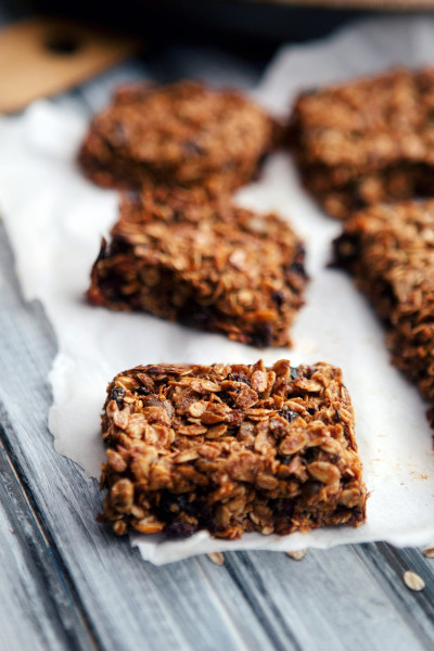 Healthy Homemade Granola Bars Picture