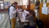 COSQUÍN. Los vecinos votan la revocatoria de su intendente (La Voz).