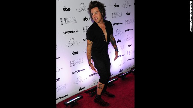 Thanks to a game Ryan Cabrera and his friends call "tattoo roulette," the singer is now walking around with a portrait of actor Ryan Gosling's face on his leg. "I consider it the Bentley of tattoos," Cabrera told the<a href='http://ift.tt/107orZl' target='_blank'> Las Vegas Review-Journal.</a>
