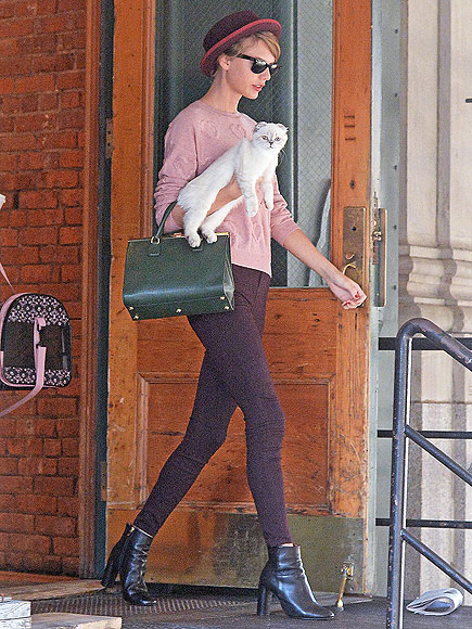 Taylor Swift Holding Her Cat in NYC