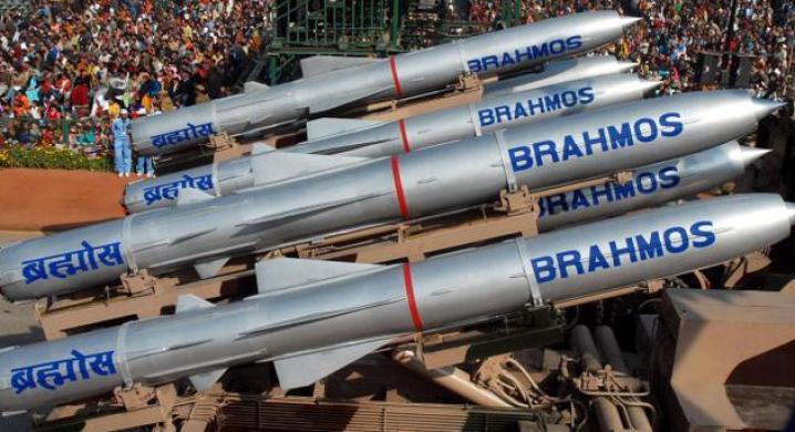 India's New 600 Km Range Brahmos Missile Can Spread Panic In ...